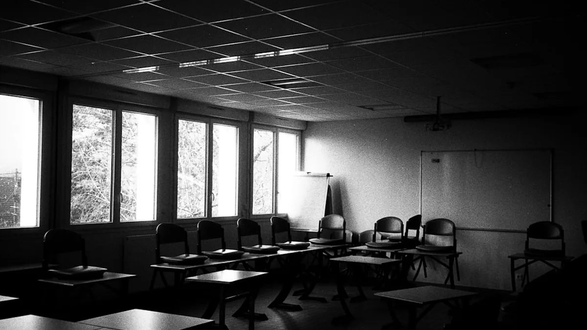 Allocation de rentrée scolaire 2026 : montants, plafonds, et ce qu'elle couvre réellement